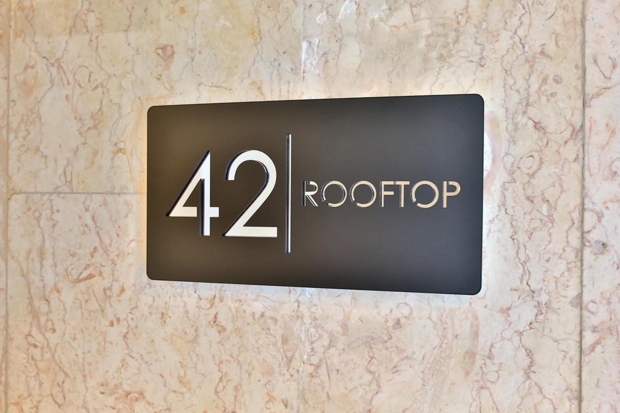 Rooftop 42 - Penthouse 海法 外观 照片